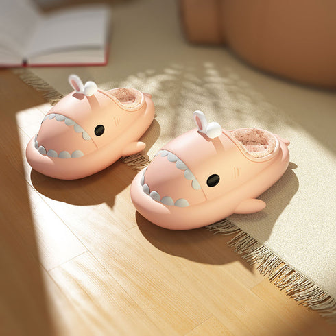 Sharkicks Basic - Hiver, Chaussons Requins Lapin, Talon Ouvert